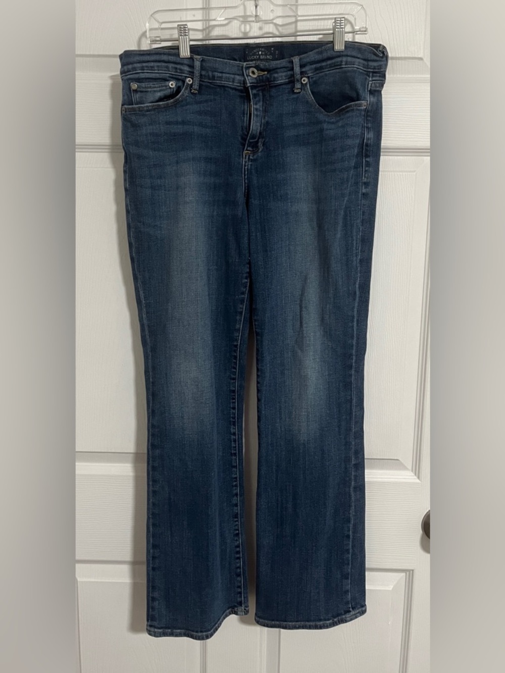 Lucky Brand Women's Blue Medium Wash Bootcut Stretch Denim Jeans
Solid 5-Pocket